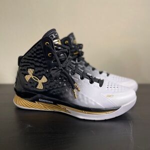UNDER ARMOUR CURRY 1 RETRO MVP PACK GOLD SIZE 12